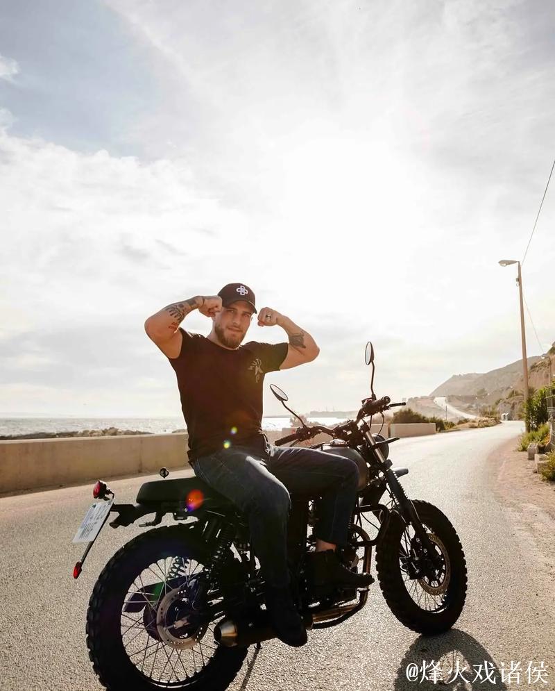 UFC冠军托普里亚立志三冠王并计划征战职业拳坛