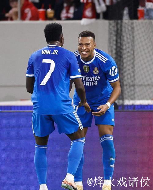 姆巴佩上演大四喜 皇马4-3险胜惊险过关 姆巴佩上演大四喜 皇马4-3险胜惊险过关